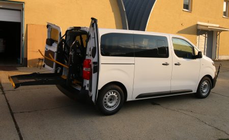 Citroen Jumpy, plošina pre imobilných