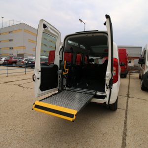 Fiat Doblo XL, Elektrická plošina do auta pre vozićkára